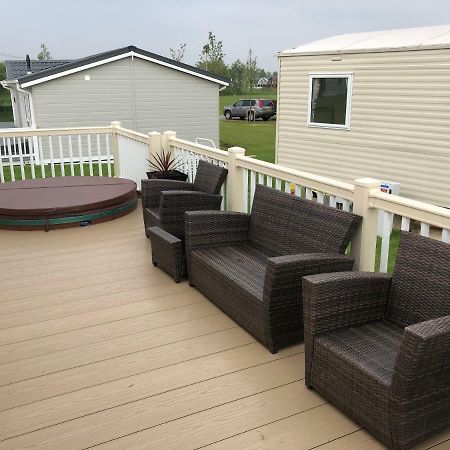 4 Bedroom 10 Berth Caravans With Hot Tub ,Mountain Bikes Tattershall Lakes المظهر الخارجي الصورة